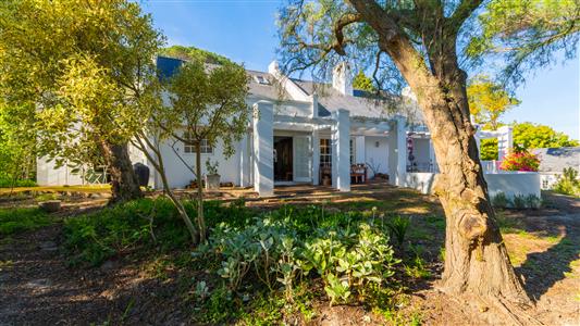 House For Sale in Zevenwacht Farm Village, Kuils River, Western Cape - M128708