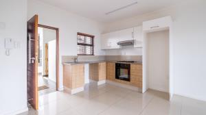Luxury Coastal Living in Secure uMhlanga Ridge - M128760