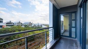 Luxury Coastal Living in Secure uMhlanga Ridge - M128760