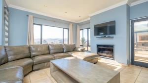 Inviting four bedroom three bathroom family gem with spacious yard in peaceful security estate. - M128761
