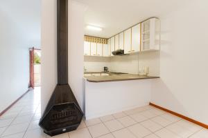 Just Listed – Charming 3-Bedroom Townhouse in Secure Estate! - M128751