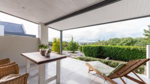 PRIME SMALLHOLDING FOR SALE IN OLIFANTSKOP ESTATE — EXCEPTIONAL VERSATILITY & INVESTMENT POTENTIAL - M128770