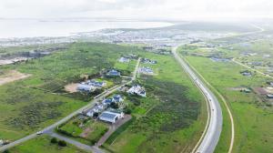 PRIME SMALLHOLDING FOR SALE IN OLIFANTSKOP ESTATE — EXCEPTIONAL VERSATILITY & INVESTMENT POTENTIAL - M128770