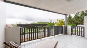PRIME SMALLHOLDING FOR SALE IN OLIFANTSKOP ESTATE — EXCEPTIONAL VERSATILITY & INVESTMENT POTENTIAL - M128770