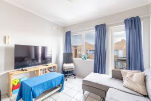 Two Bedroom Apartment in Strand - M128764
