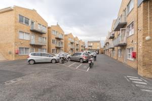 Two Bedroom Apartment in Strand - M128764
