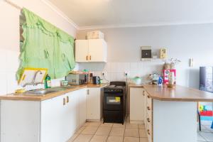 Two Bedroom Apartment in Strand - M128764