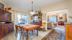 Exclusive Mandate on this well-located property in beautiful Betty