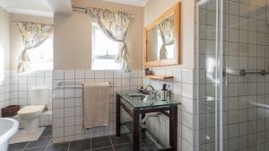 Exclusive Mandate on this well-located property in beautiful Betty