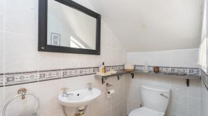 Exclusive Mandate on this well-located property in beautiful Betty