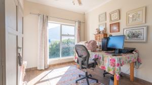 Exclusive Mandate on this well-located property in beautiful Betty