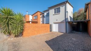 Exceptional 3-bedroom family home - M128766
